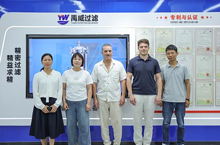 Moroccan client visits to Yuwei Filter factory